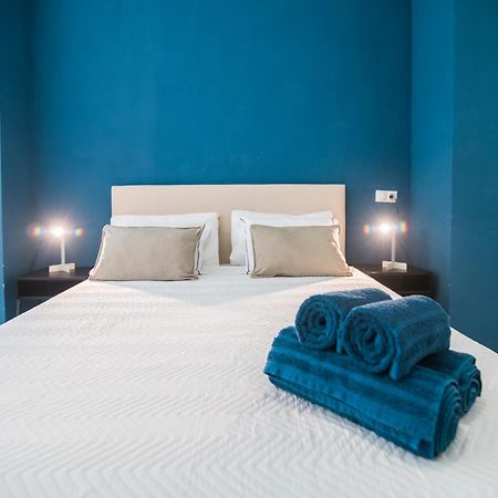 Appartamento Cozy Loft In Valenza Esterno foto