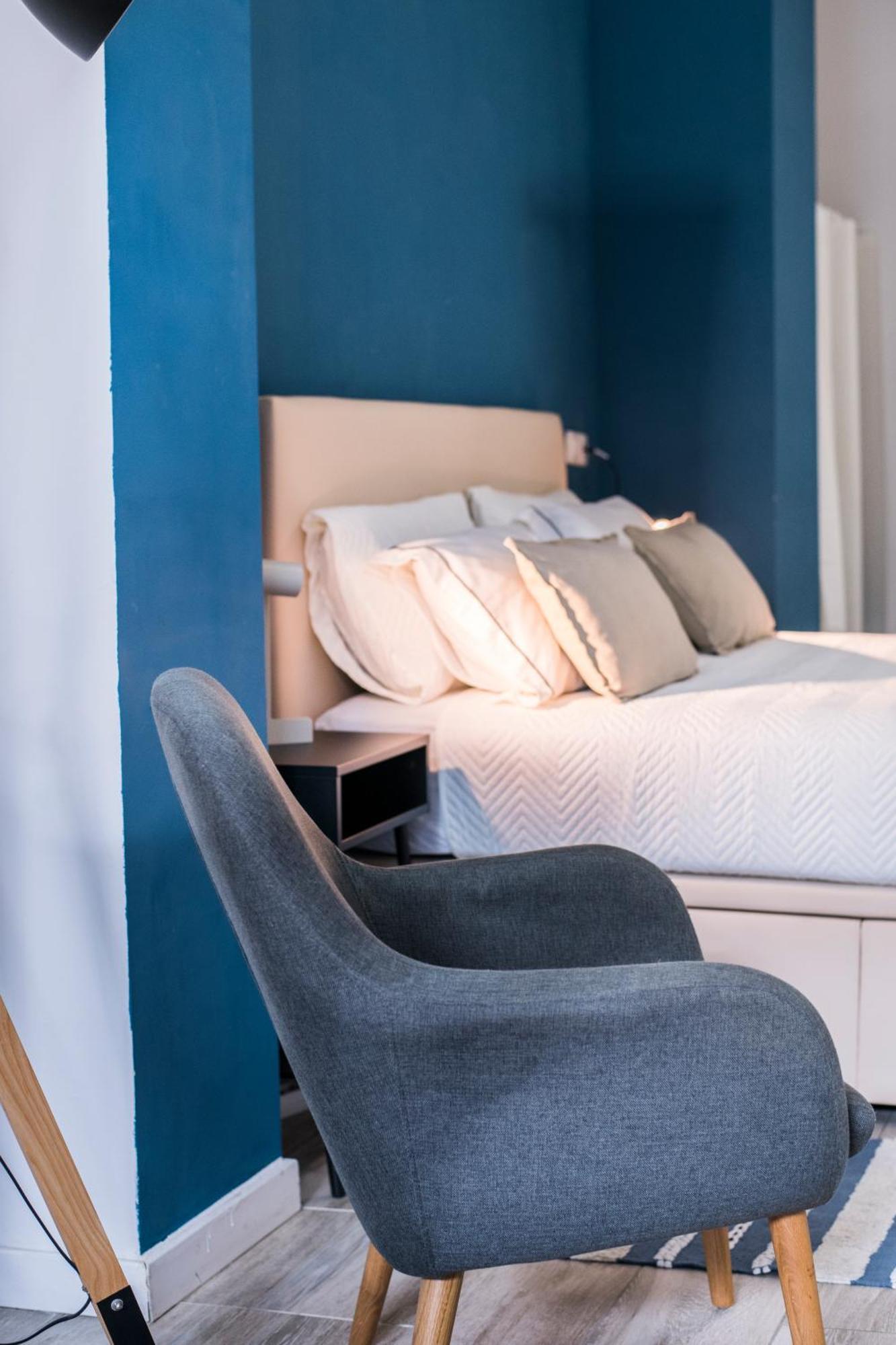 Appartamento Cozy Loft In Valenza Esterno foto