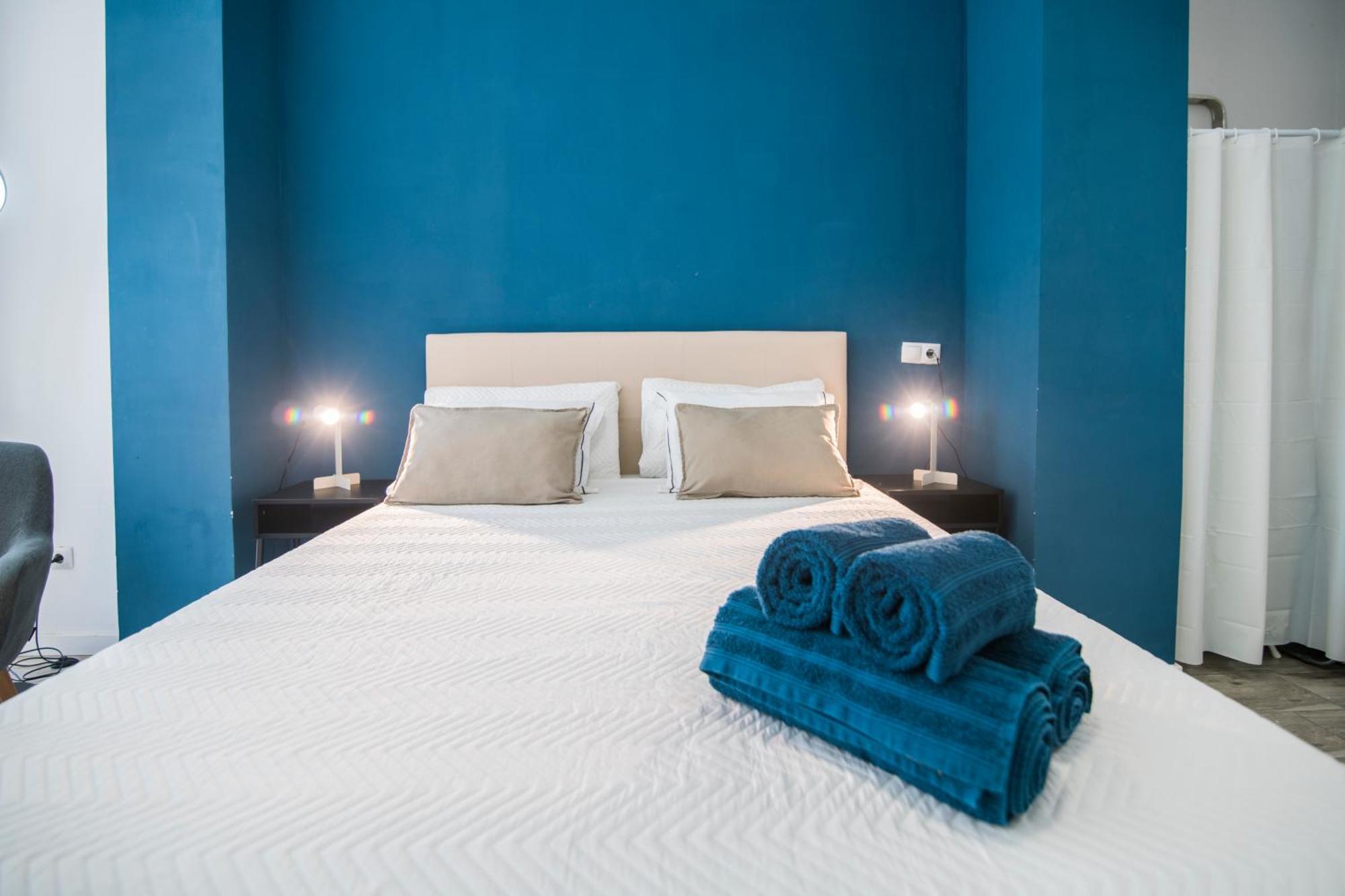 Appartamento Cozy Loft In Valenza Esterno foto