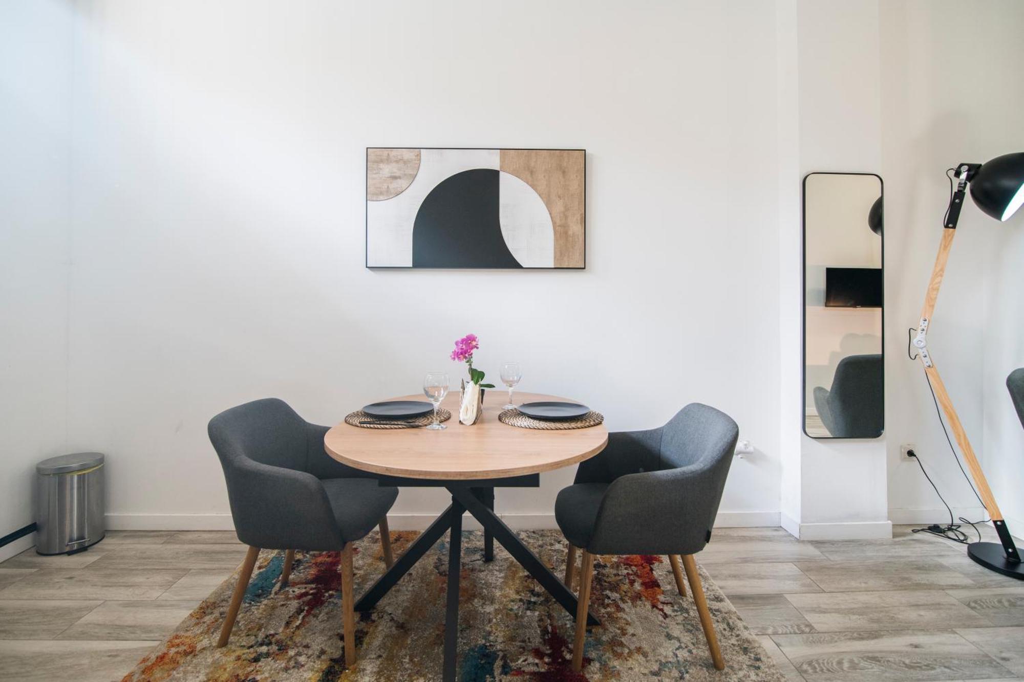 Appartamento Cozy Loft In Valenza Esterno foto