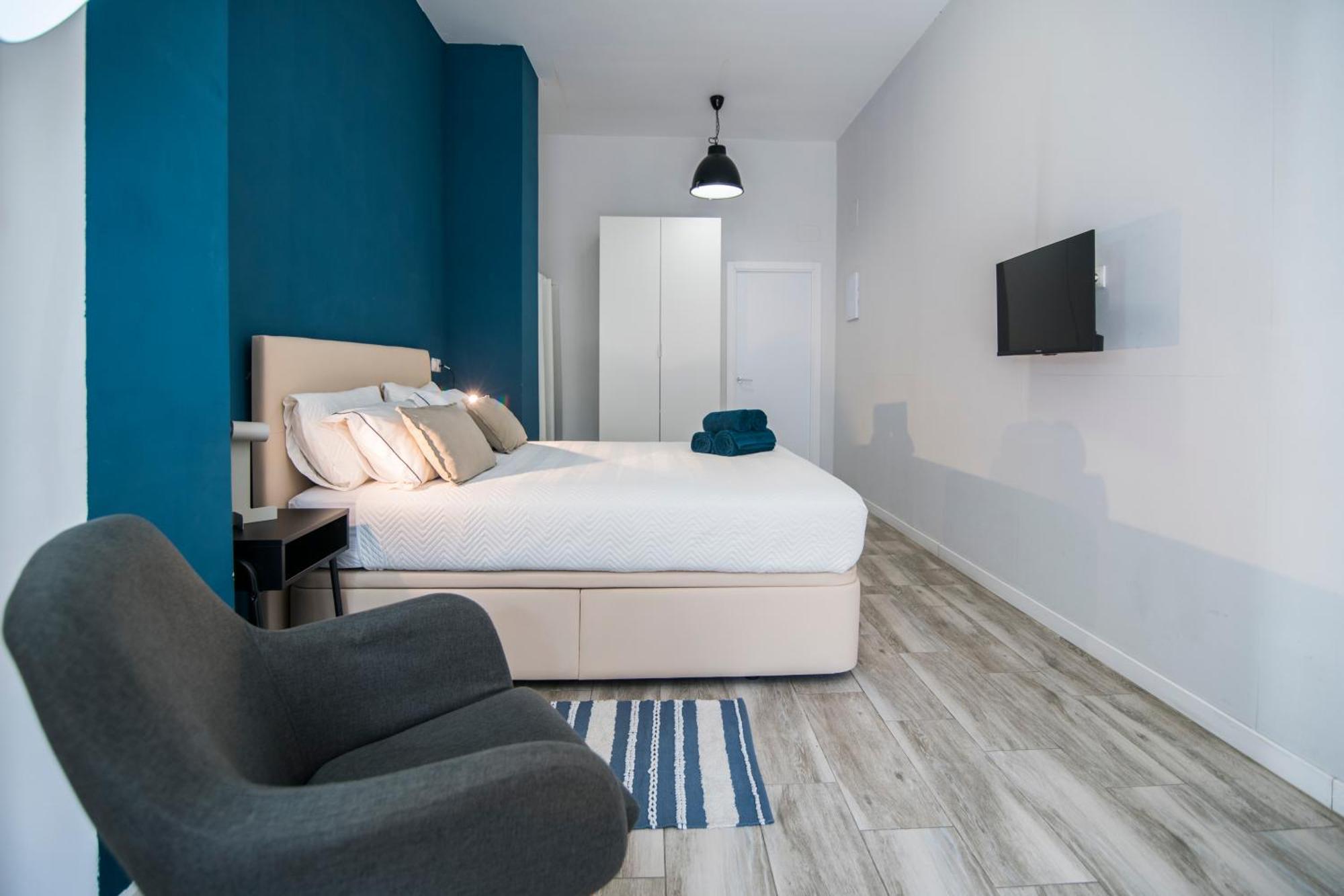 Appartamento Cozy Loft In Valenza Esterno foto