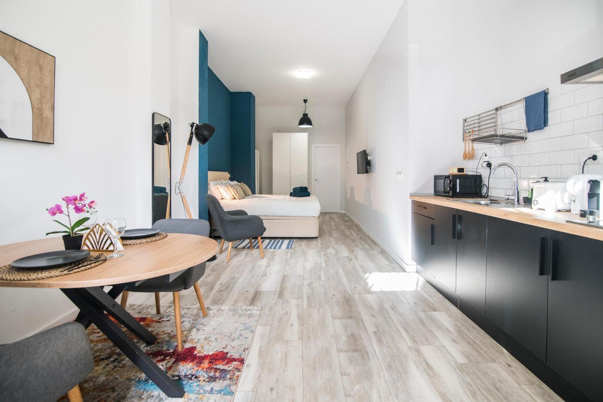 Appartamento Cozy Loft In Valenza Esterno foto